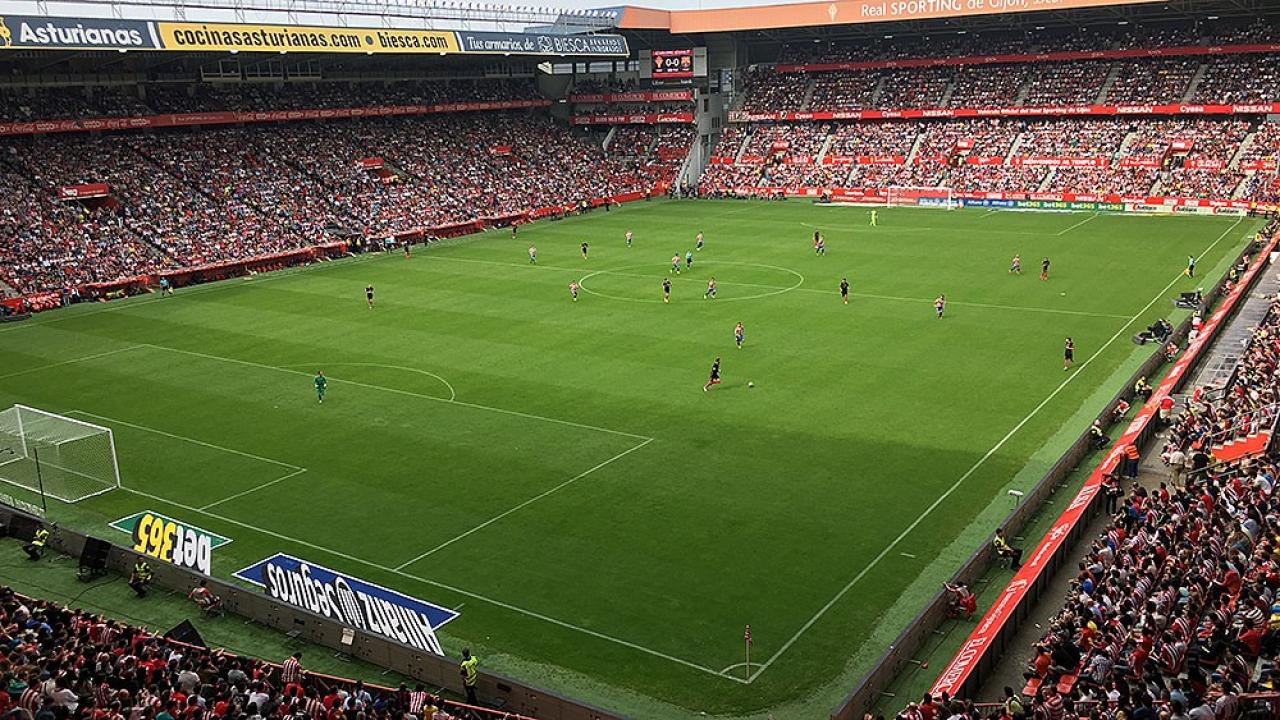 Estadio El Molinón de Gijón