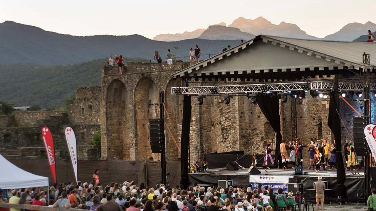 Castillo de Aínsa (Huesca)