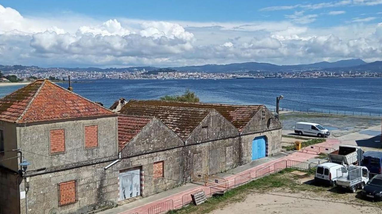 Explanada Naves de Ojea