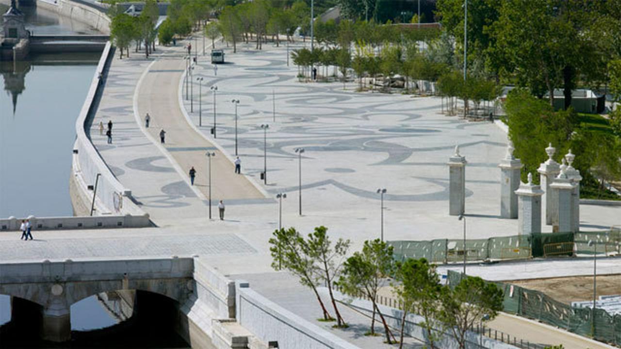 Explanada del Puente del Rey