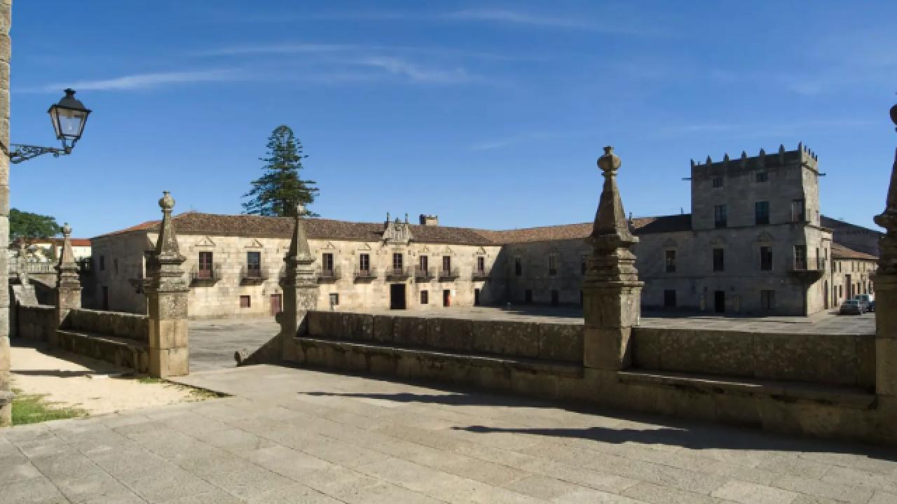 Plaza de Fefiñáns