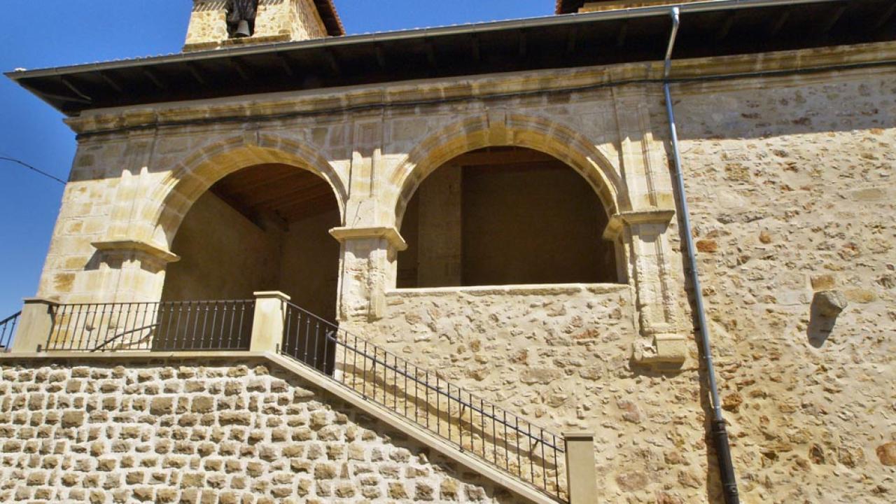 Plaza Santa Coloma, Angostina