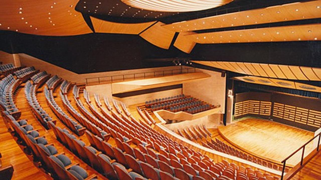 Teatro y Auditorio Municipal Pedro Almodovar