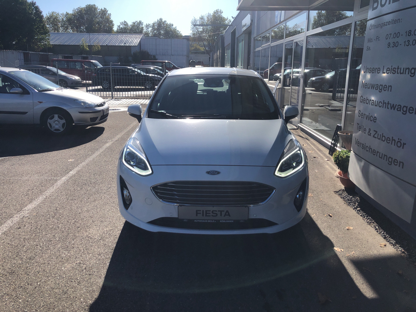Ford Fiesta Titanium-Navi Carplay-Kamera-Parkassistent-Top