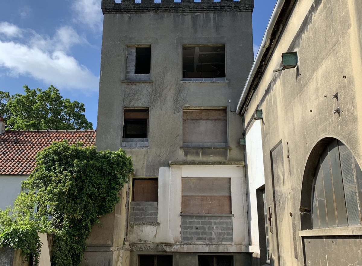 {@resource.title}, photo n° 2