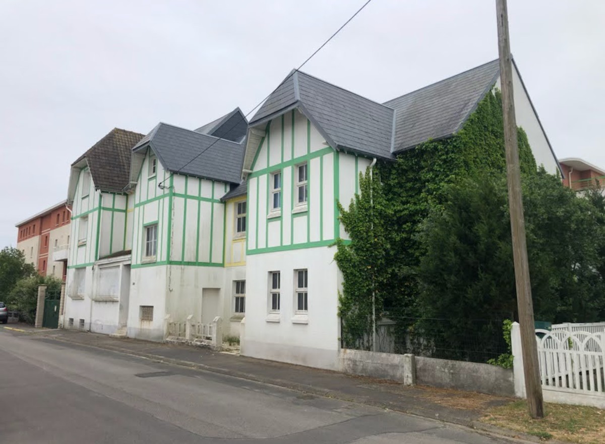 {@resource.title}, photo n° 3