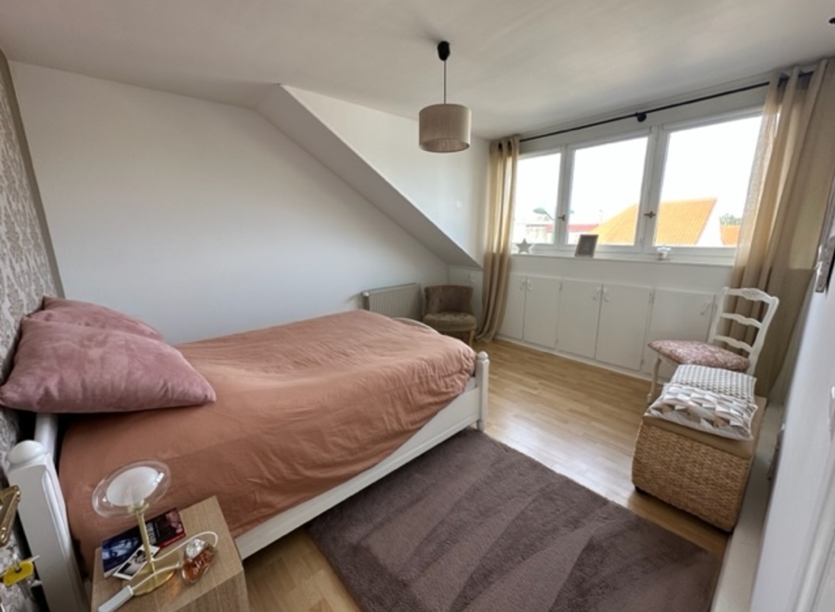 {@resource.title}, photo n° 7