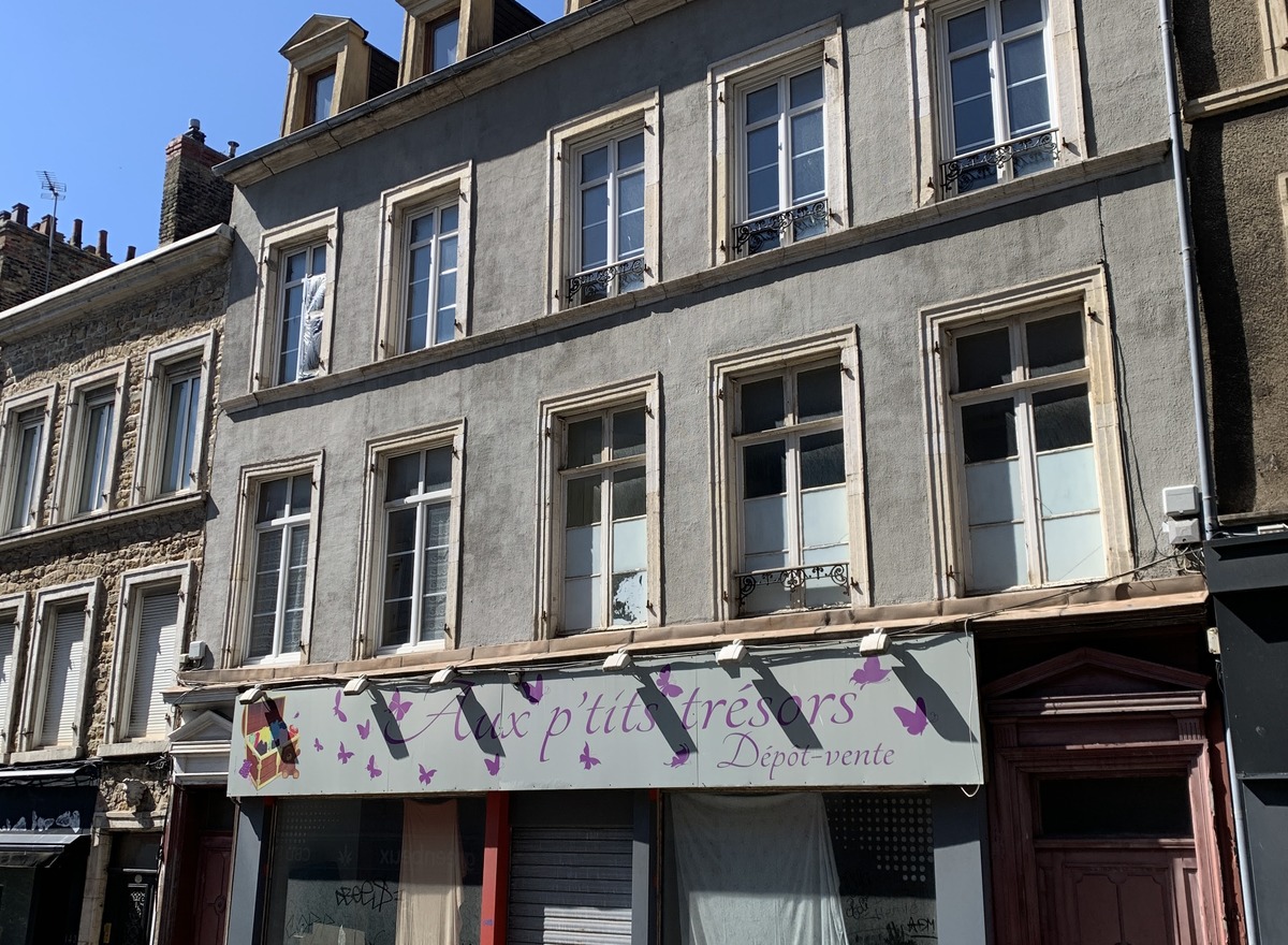 {@resource.title}, photo n° 1