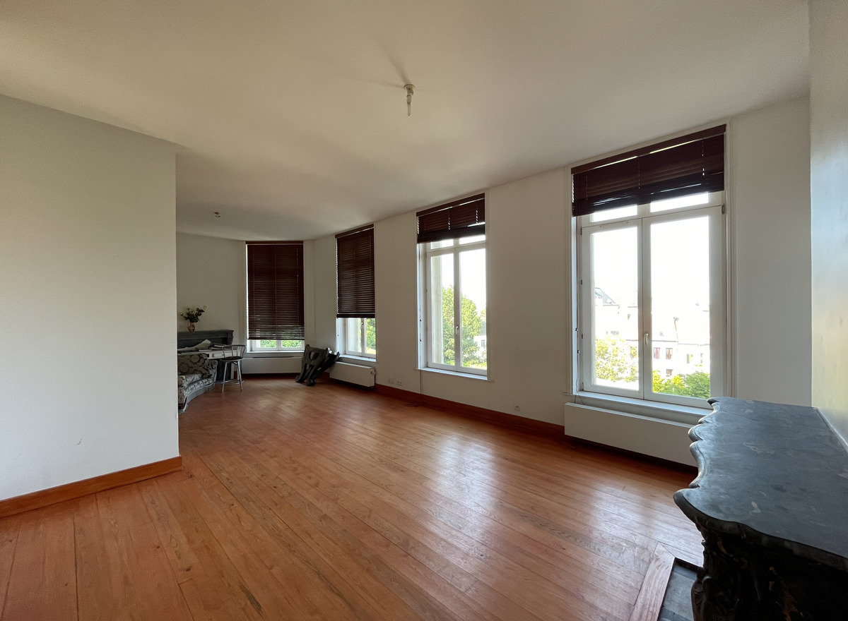 {@resource.title}, photo n° 3