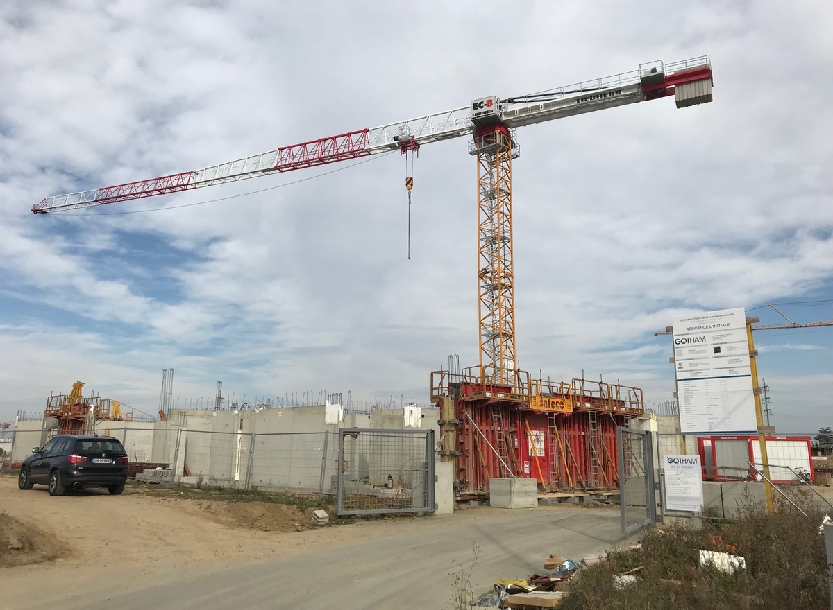 {@resource.title}, photo n° 6