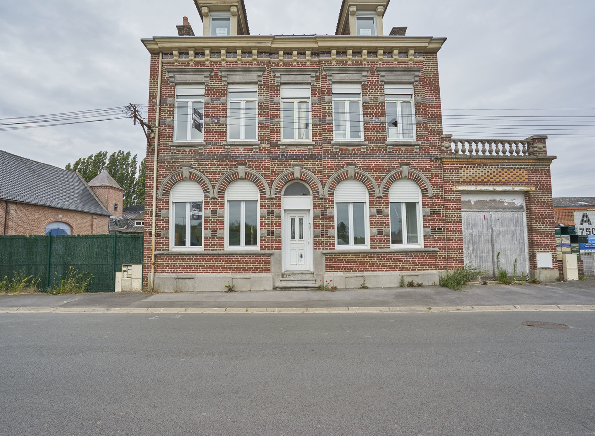 {@resource.title}, photo n° 1