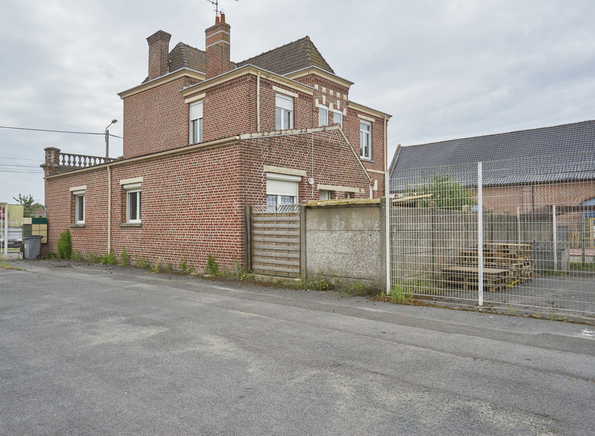 {@resource.title}, photo n° 5