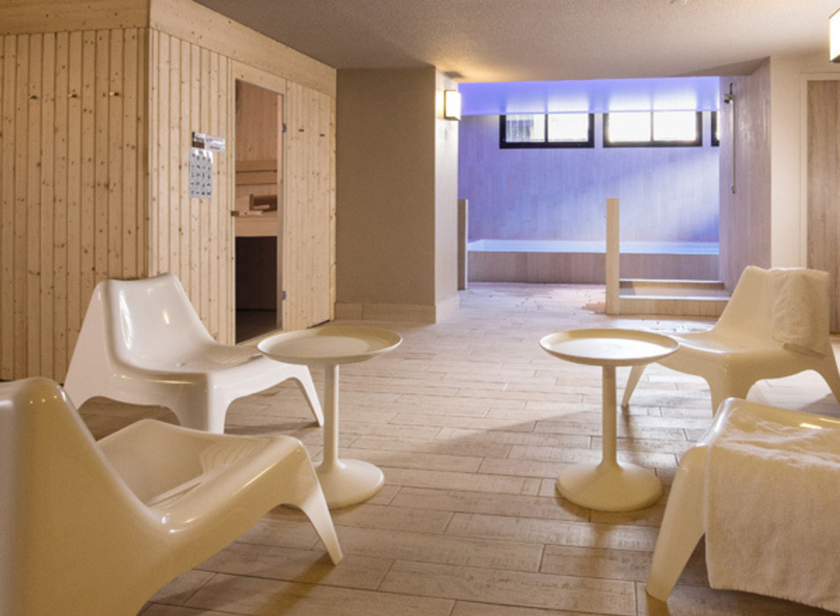 {@resource.title}, photo n° 7