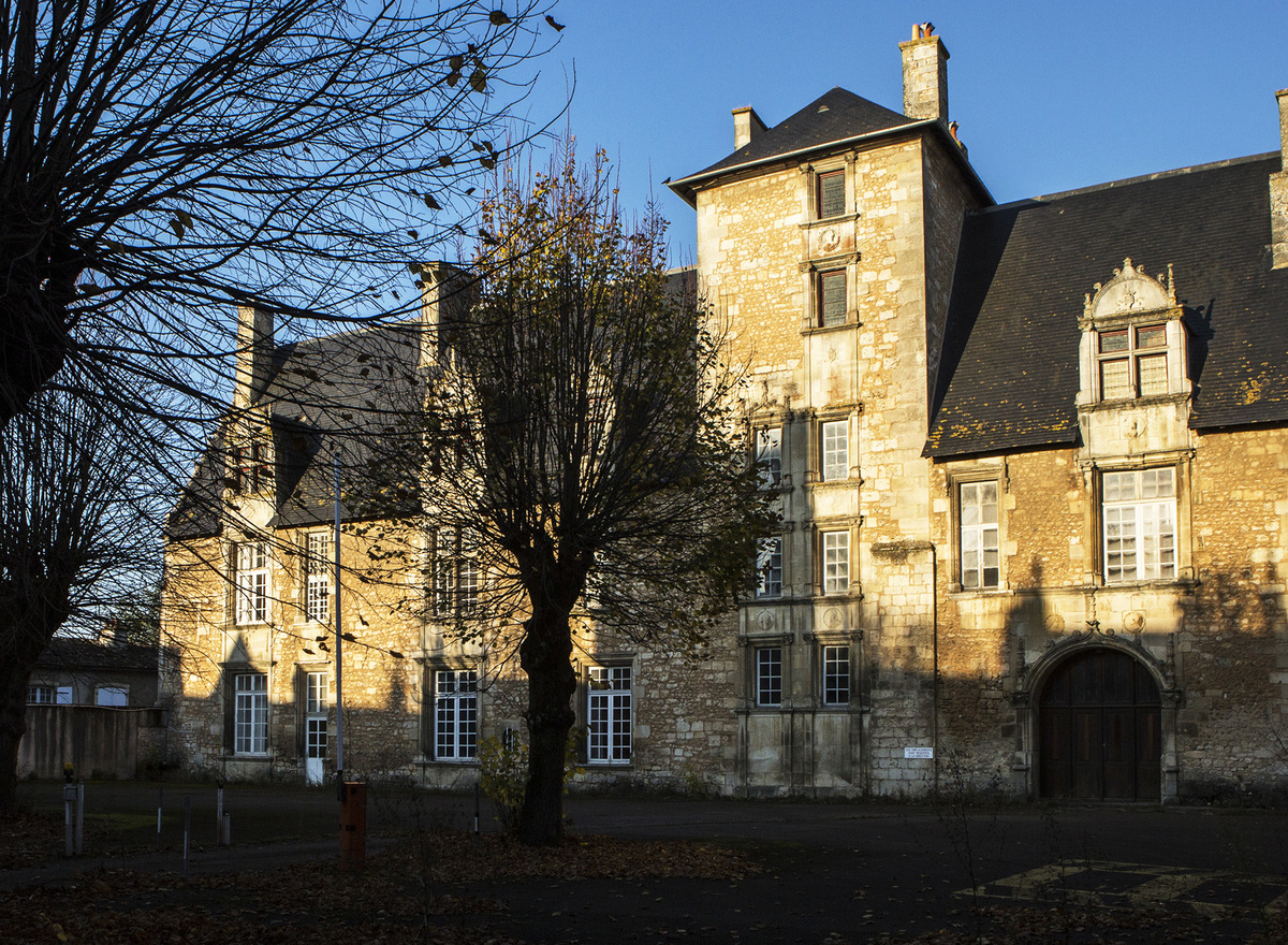 {@resource.title}, photo n° 4