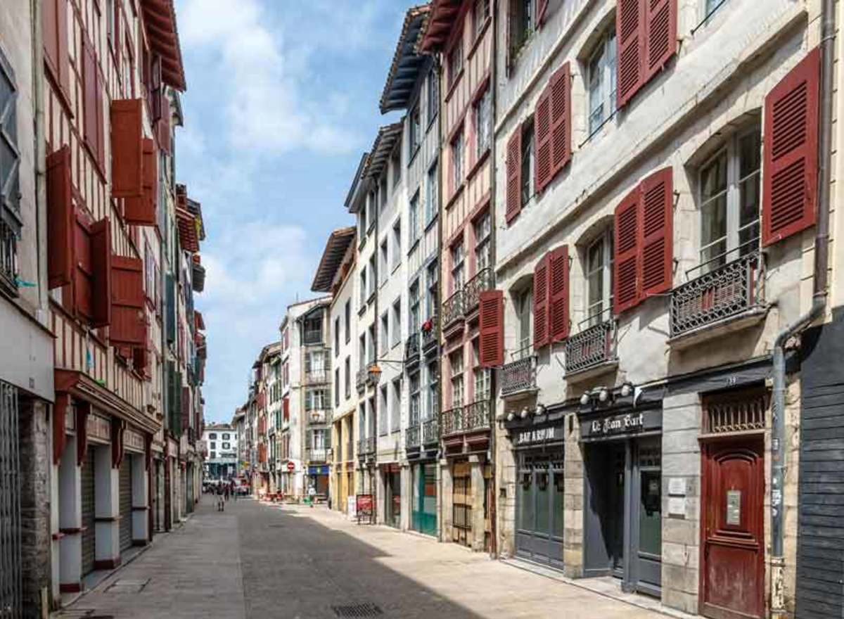 {@resource.title}, photo n° 1