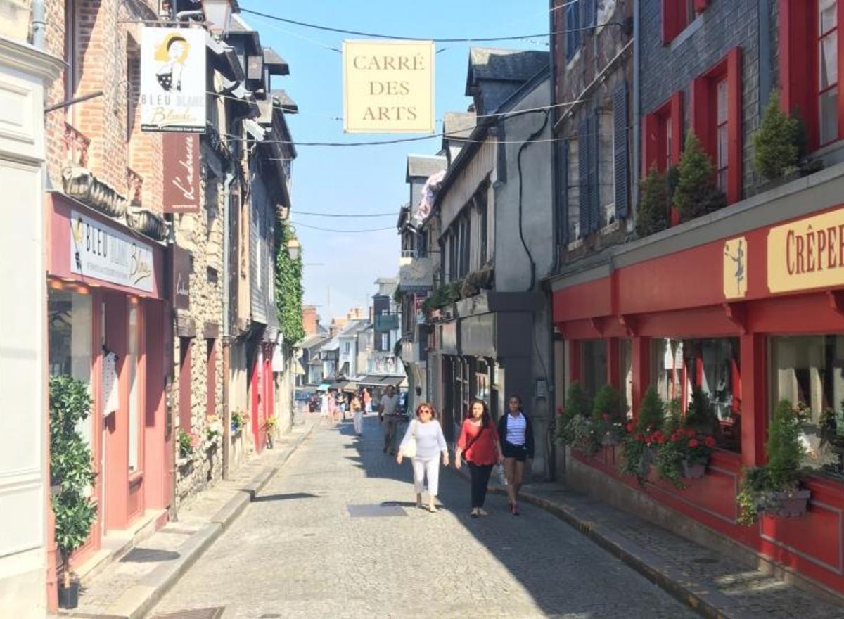 {@resource.title}, photo n° 3