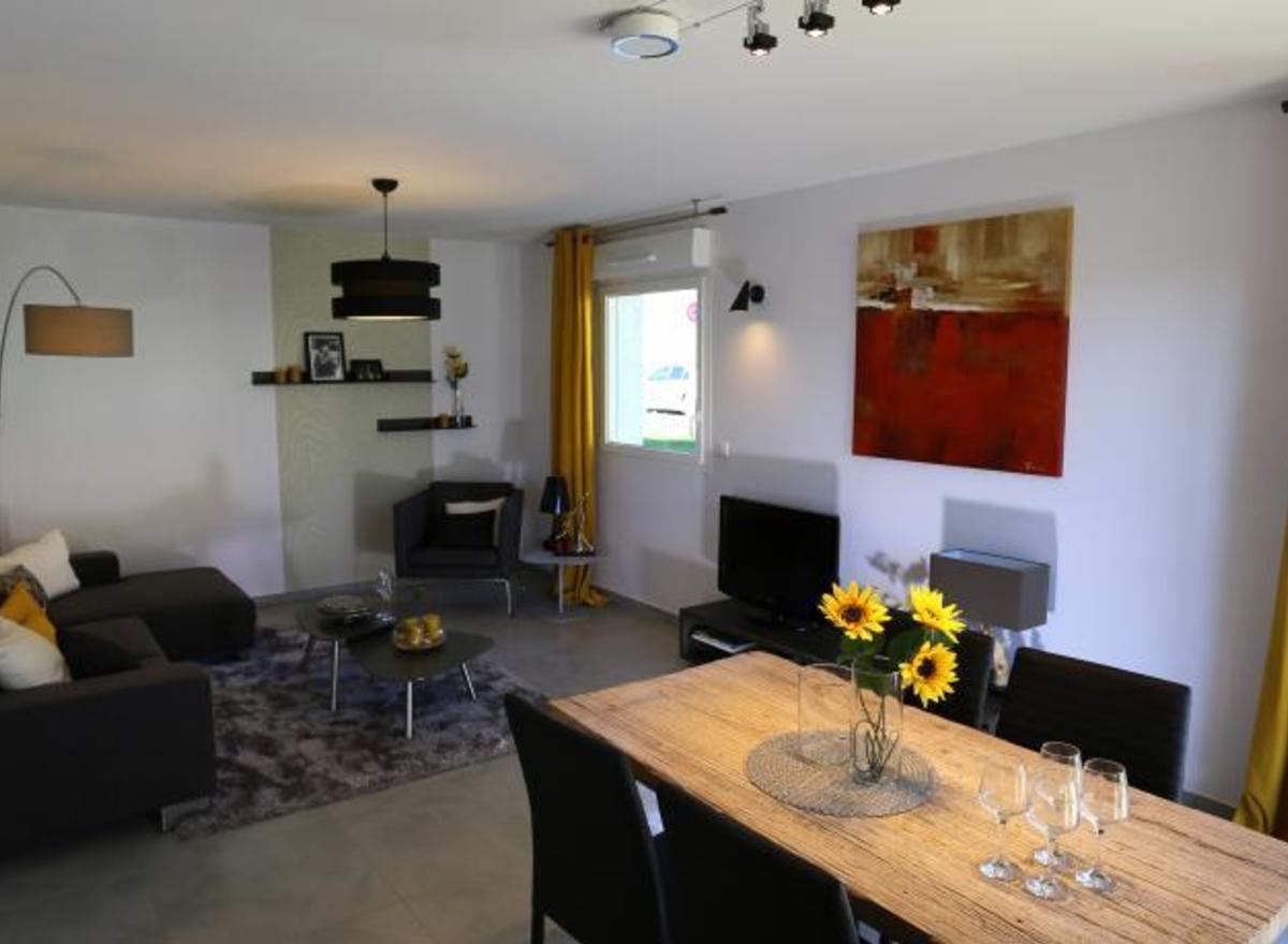 {@resource.title}, photo n° 2