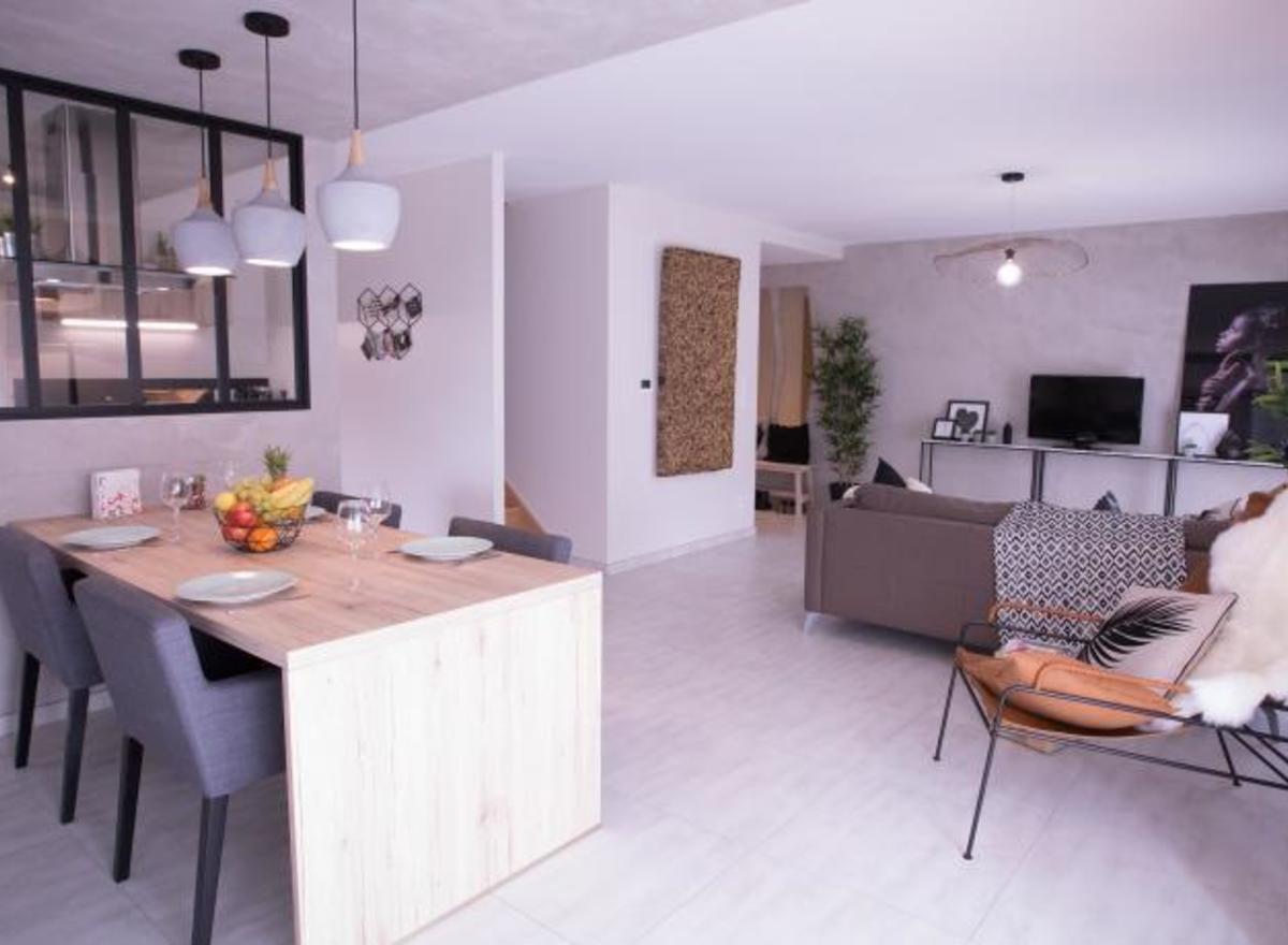 {@resource.title}, photo n° 3