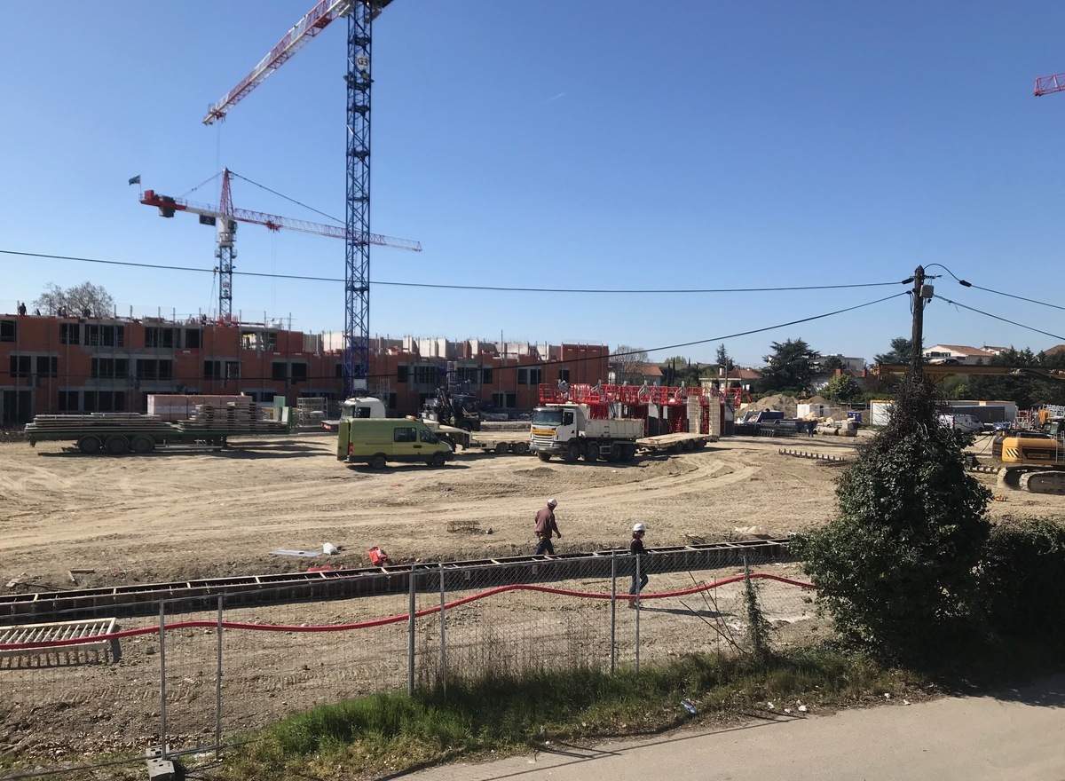 {@resource.title}, photo n° 13