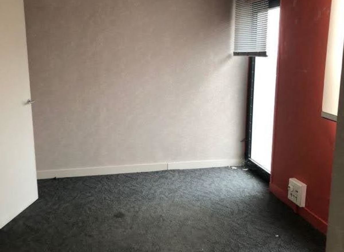 {@resource.title}, photo n° 7