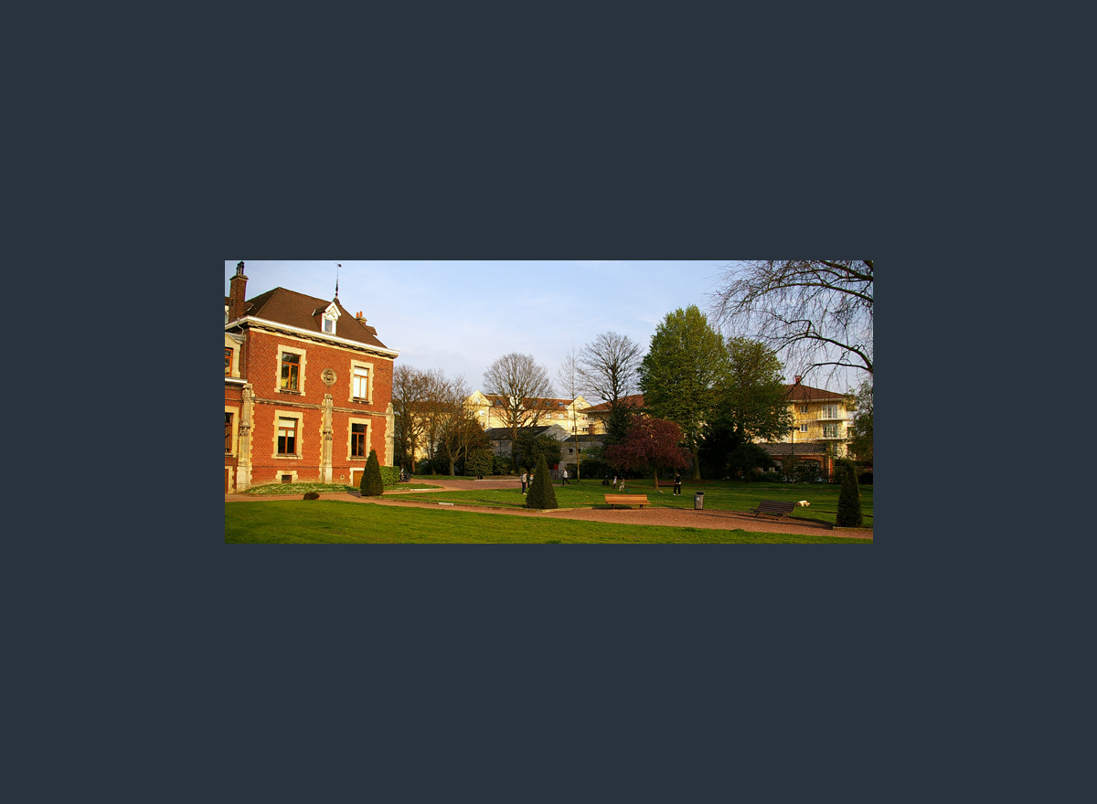 {@resource.title}, photo n° 7