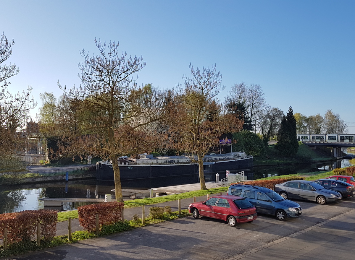 {@resource.title}, photo n° 12