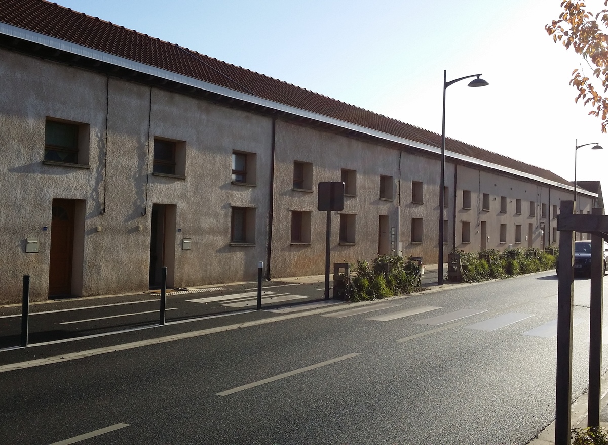 {@resource.title}, photo n° 10