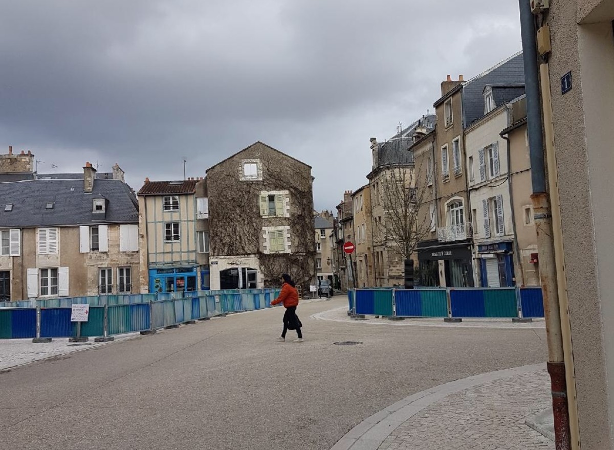 {@resource.title}, photo n° 4