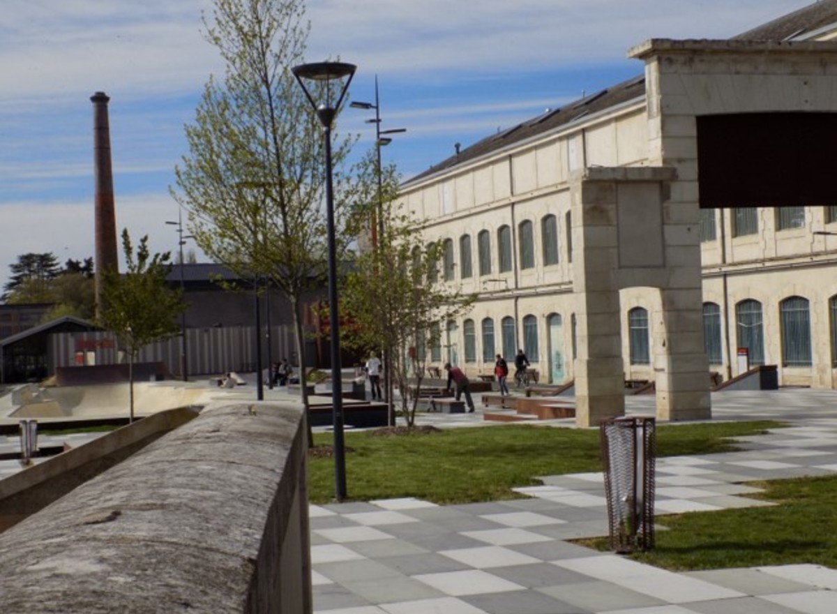 {@resource.title}, photo n° 8