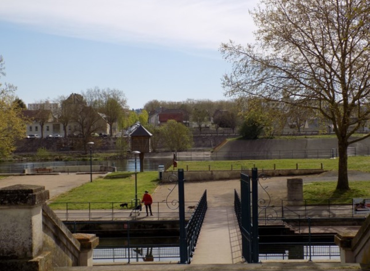 {@resource.title}, photo n° 10