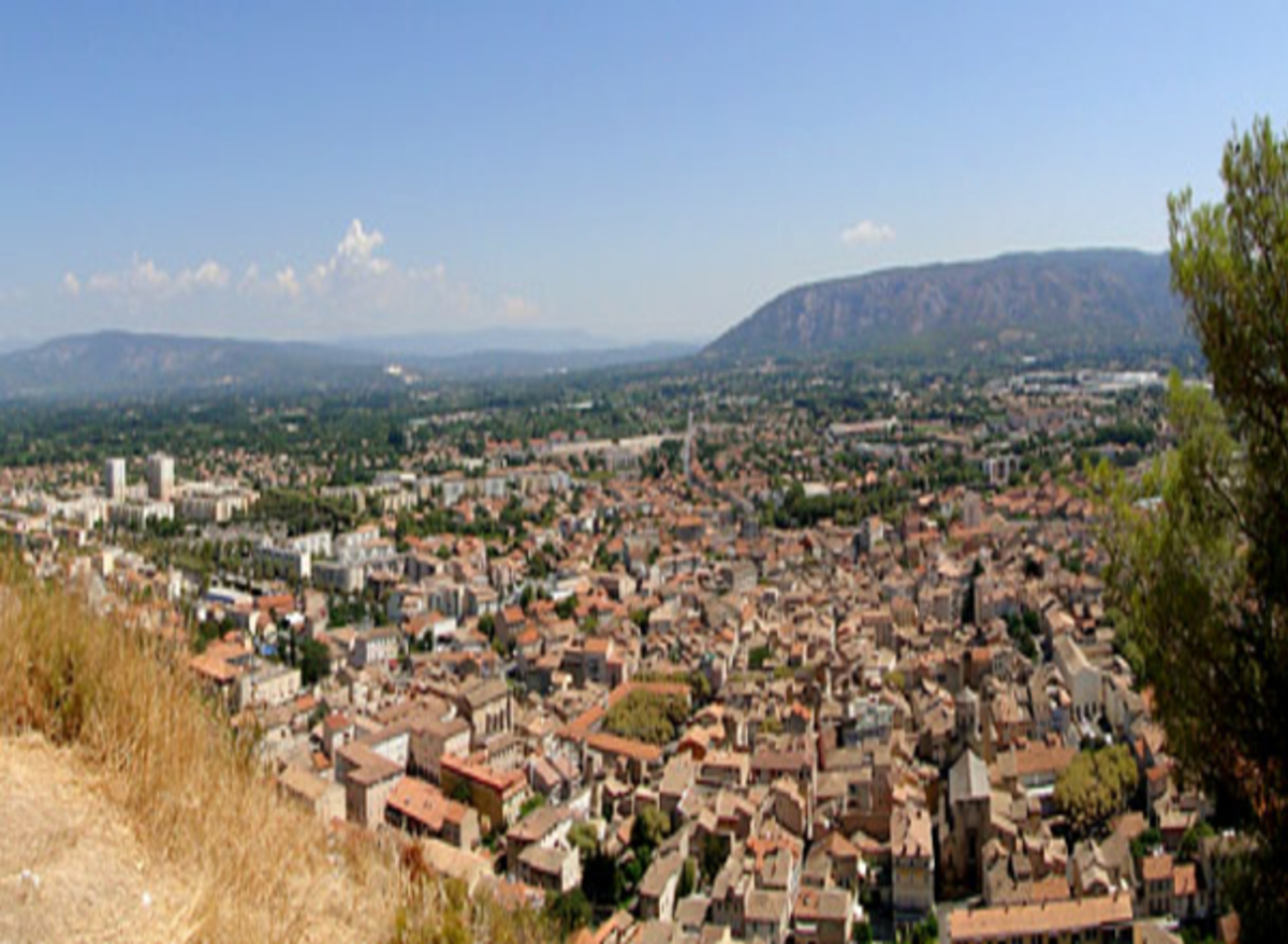 {@resource.title}, photo n° 1