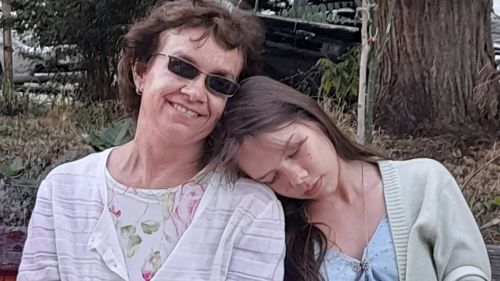 За Йоанка и нейните незрящи родители Джево и Роси | Сайт за дарения | Дарителски кампании | Без комисионна