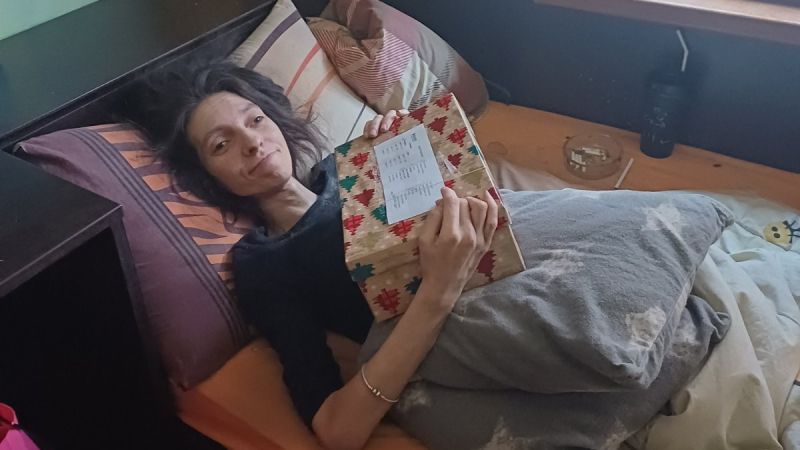 Млада жена с множествена склероза и семейството и молят за помощ! | Сайт за дарения | Дарителски кампании | Без комисионна