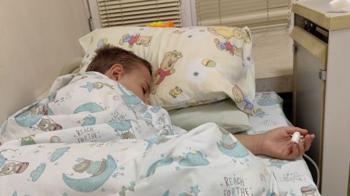 Подкрепете Мартин и неговата майка! | Сайт за дарения | Дарителски кампании | Без комисионна