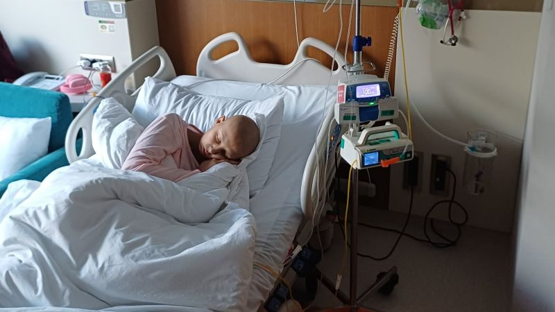 Трябва да спасим Стефани | Сайт за дарения | Дарителски кампании | Без комисионна