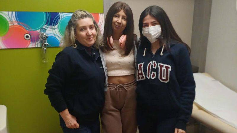 Трябва да спасим Стефани | Сайт за дарения | Дарителски кампании | Без комисионна