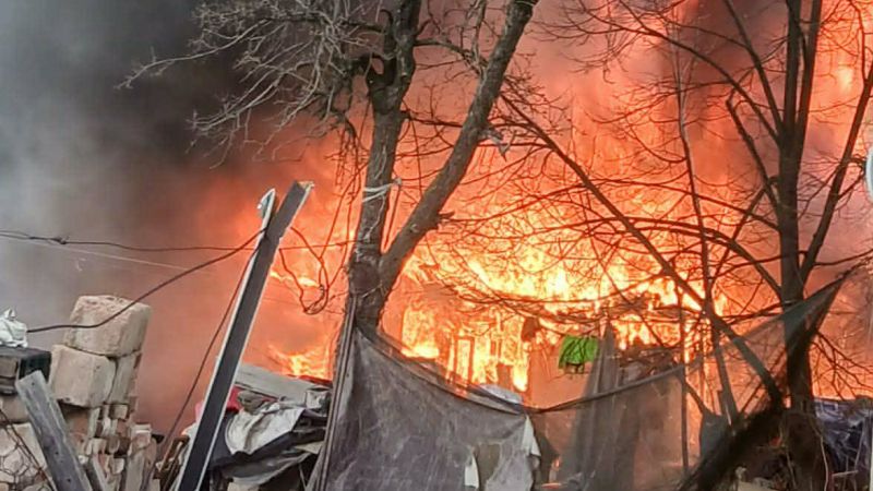 СПЕШНО!!! ДОМЪТ НА ДЯДО НАЙДЕН ИЗГОРЯ ДО ОСНОВИ! | Сайт за дарения | Дарителски кампании | Без комисионна