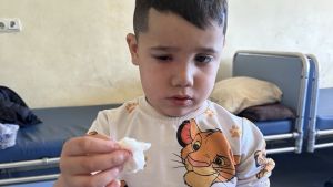 Да помогнем на 7-годишния Илиян да гледа без болка. | Сайт за дарения | Дарителски кампании | Без комисионна