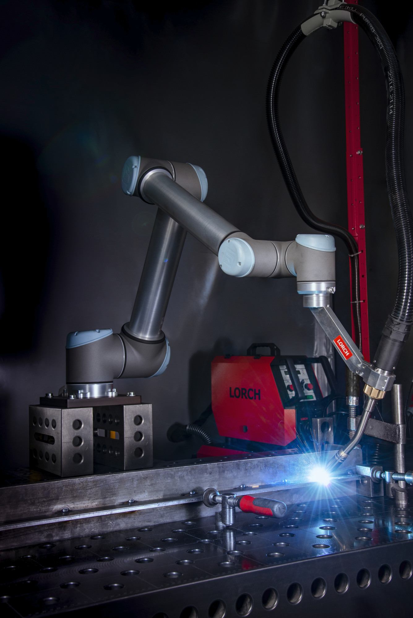  00005643 427c96faf9b5e70e7fd02c6731bfbbbb w 