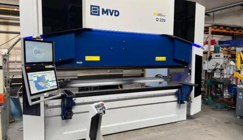  MVD D220 3700 foto 1 