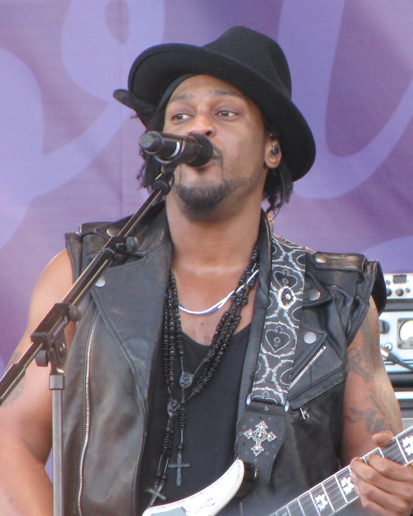 Porträt von D’Angelo (1974–2025) – Gedenkseite
