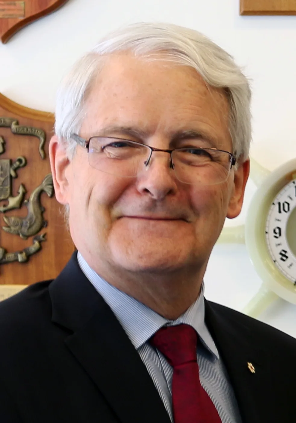 Porträt von Marc Garneau (1949–2025) – Gedenkseite