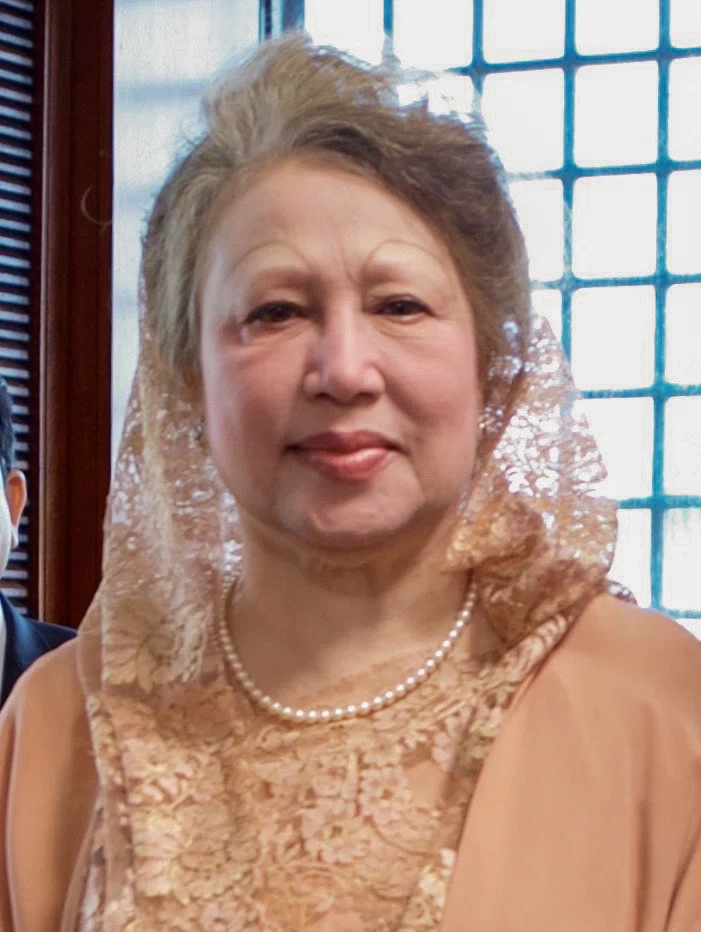 Porträt von Khaleda Zia (1946–2025) – Gedenkseite