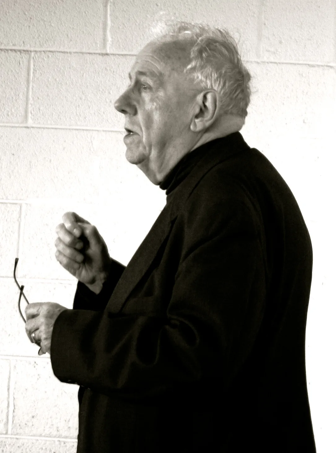 Porträt von Alasdair MacIntyre (1929–2025) – Gedenkseite