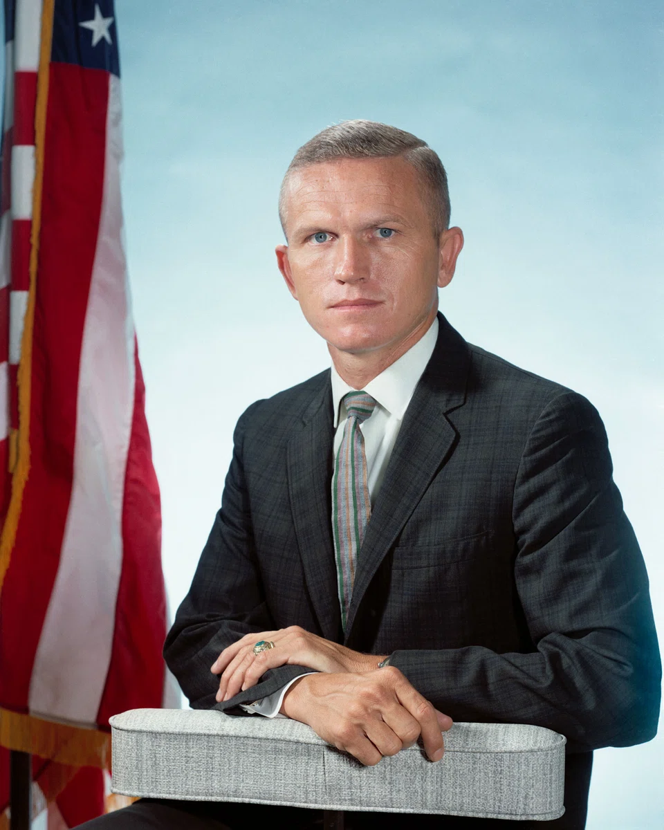 Porträt von Frank Borman (1928–2023) – Gedenkseite