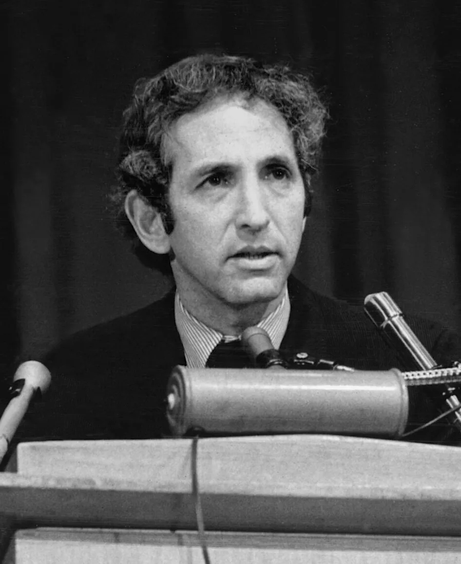 Porträt von Daniel Ellsberg (1931–2023) – Gedenkseite