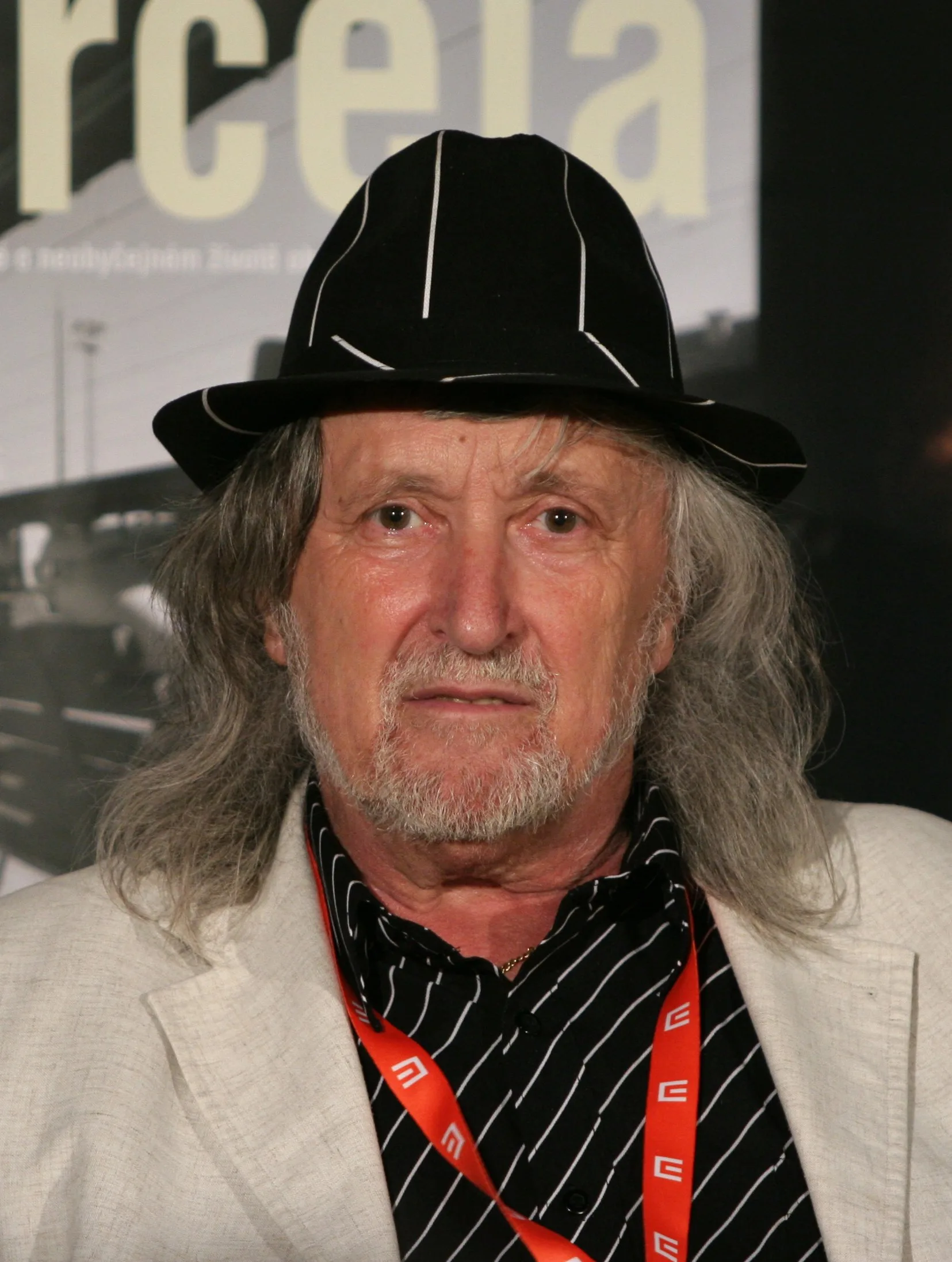 Porträt von Juraj Jakubisko (1938–2023) – Gedenkseite