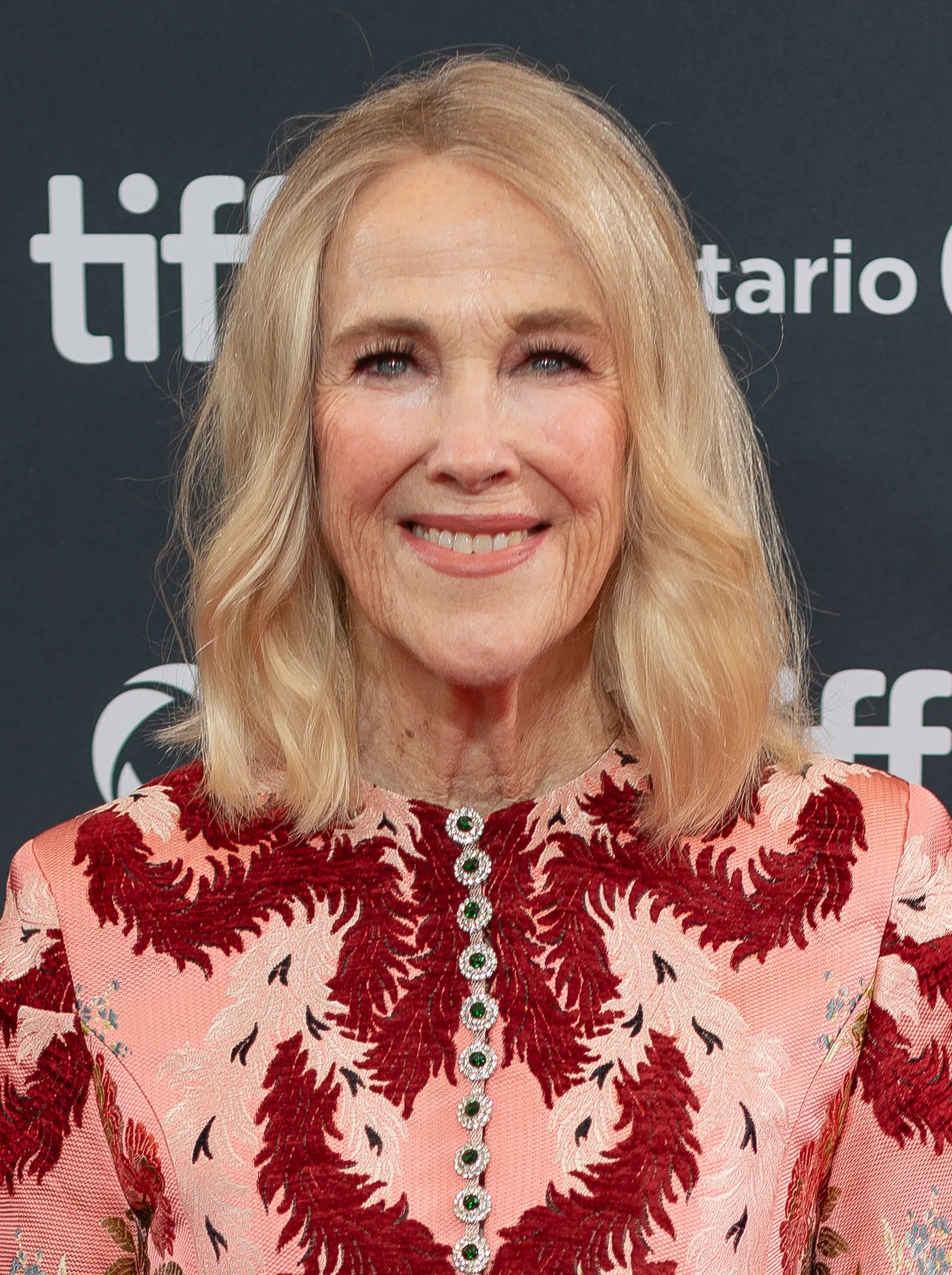 Porträt von Catherine O'Hara (1954–2026) – Gedenkseite