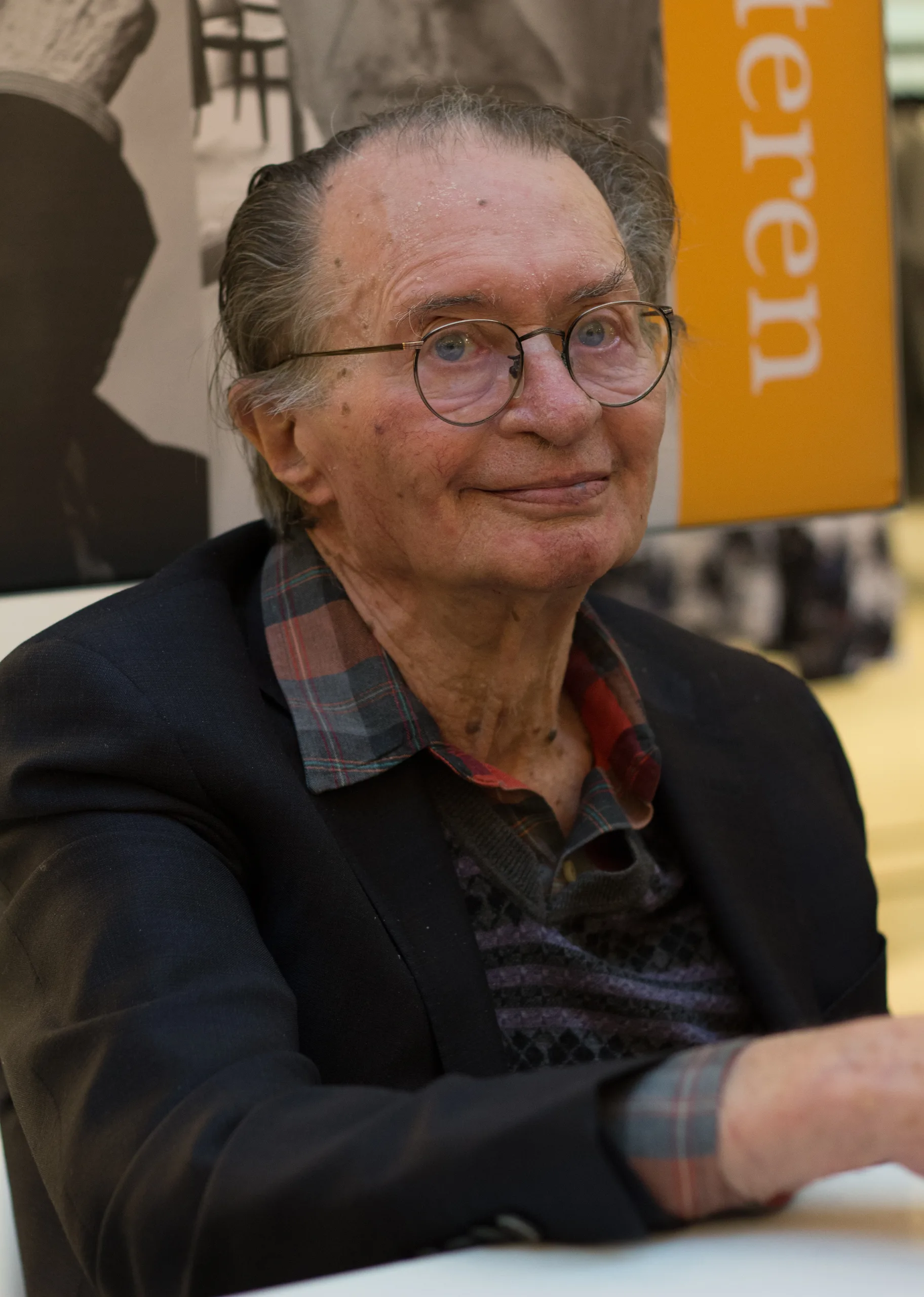 Porträt von Remco Campert (1929–2022) – Gedenkseite