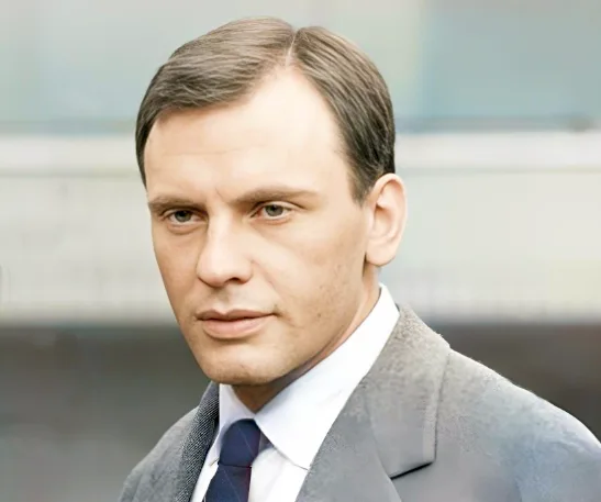 Porträt von Jean-Louis Trintignant (1930–2022) – Gedenkseite